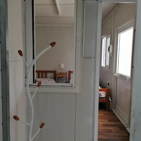 Lägenhet Entire Prefabricated Garden Flat 1350m From Beach Larnaca